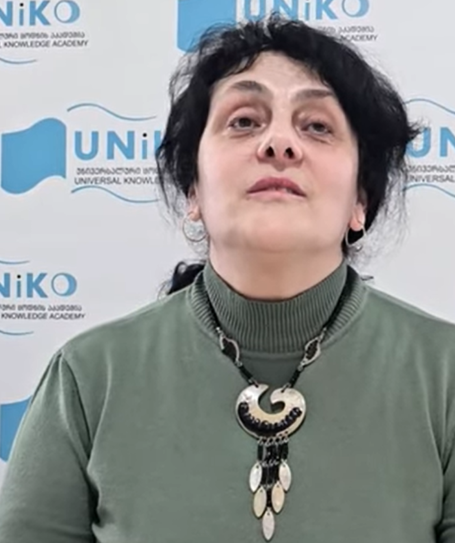 ფარმაციის სტუდენტი2